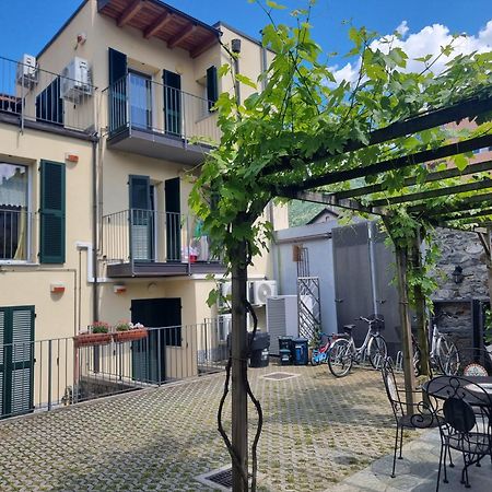Residenze Lariane Apartamento Colico Exterior foto