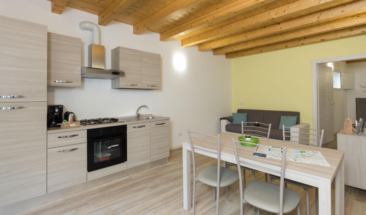 Residenze Lariane Apartamento Colico Exterior foto