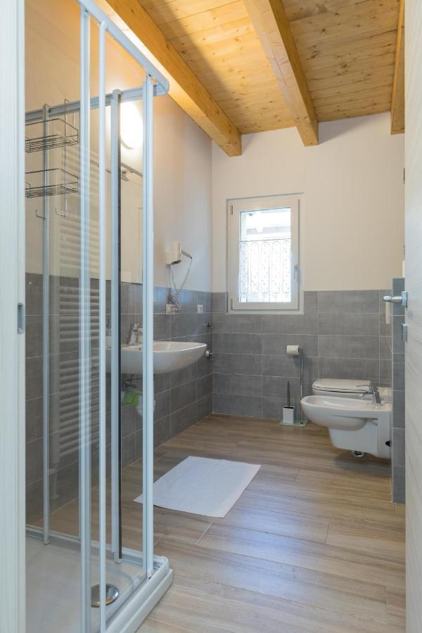 Residenze Lariane Apartamento Colico Exterior foto