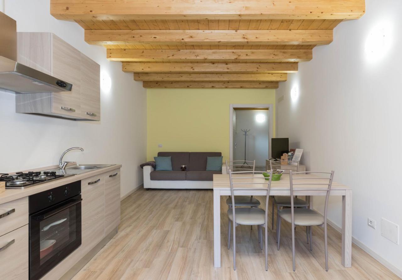 Residenze Lariane Apartamento Colico Exterior foto