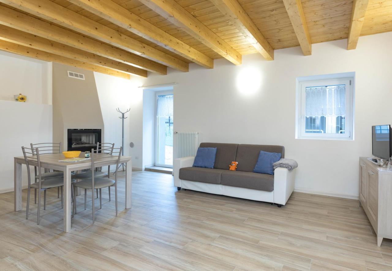 Residenze Lariane Apartamento Colico Exterior foto